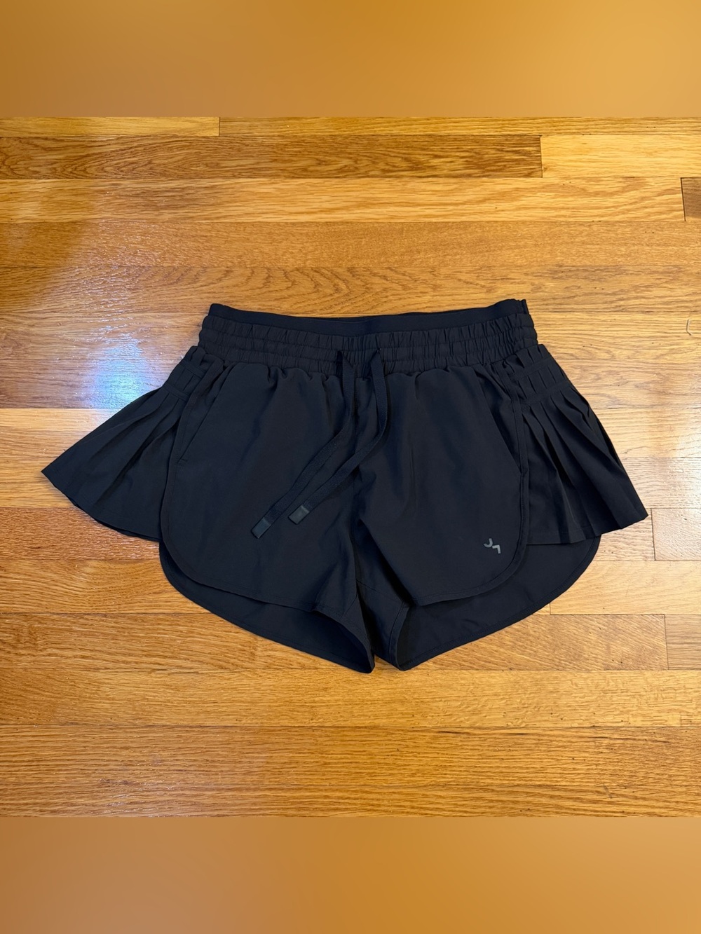 JoyLab Black High Waisted Shorts Pleated Sides and Pockets - Size Medium - Picture 6 of 6
